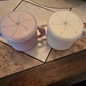 WeeSprout Snack Containers, Food Grade Silicone Cups, Spill-Proof Tops